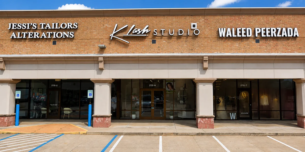 The Town Center storefront at 2735 Town Center Blvd N, Sugar Land — Unlimited Nail Systems is through the door marked 2735-W, under the K Lash Studio sign